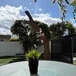 Superb Triple Near Airport - 4 Maison d'hôtes *