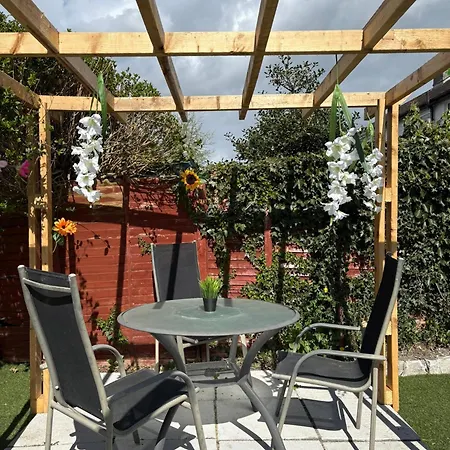 Superb Triple Near Airport - 4 Pensionat Dublin