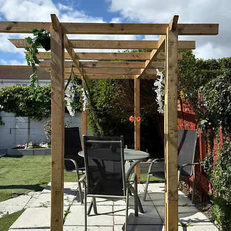Guest house Superb Triple Near Airport - 4 Dublin