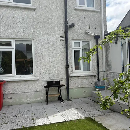 Guest house Superb Triple Near Airport - 4 *