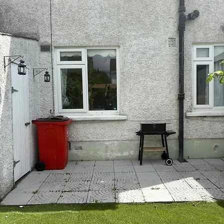 Guest house Superb Triple Near Airport - 4 *