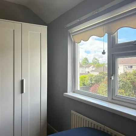 Superb Triple Near Airport - 4 Vendégház Dublin